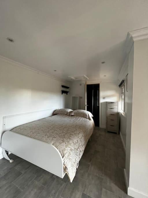 Unique Orchard For Couples With Hot Tub Apartment *
