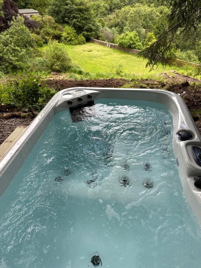 Unique Orchard For Couples With Hot Tub Strathaven